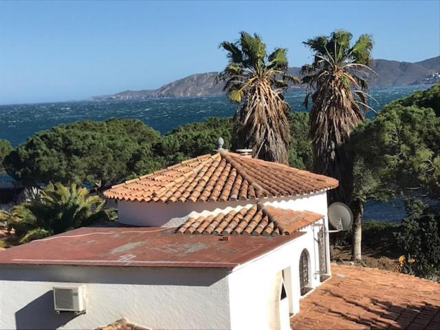 Stunning Sea Views From Luxury 4 Bed Apartment Close To Beach At Cap Ras Llança Zewnętrze zdjęcie